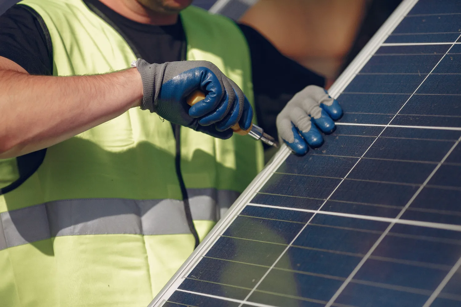 Soluciones térmicas y paneles solares en Málaga